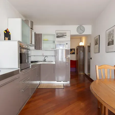 Solis Lux By Interhome Ρώμη